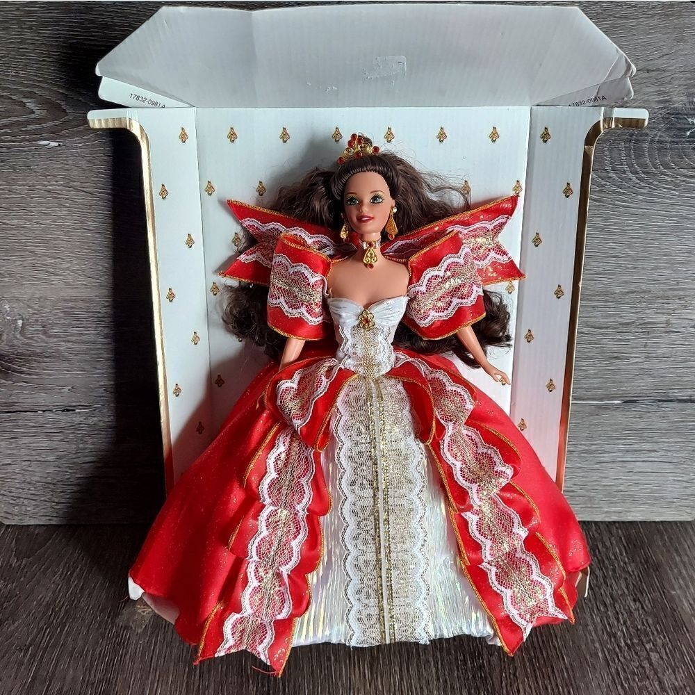 Happy Holidays 1997 Barbie Doll Brunette Christmas Red Ribbon Candy Dress